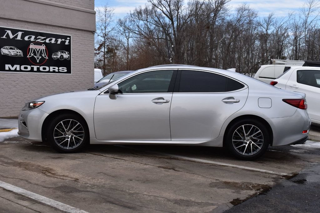 Used 2017 Lexus ES 350 w/ Premium Package FWD image 3