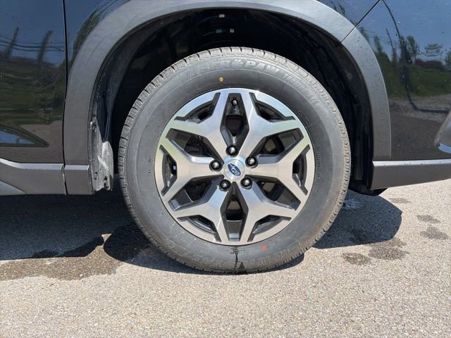 Used 2023 Subaru Forester Premium AWD/4WD image 7