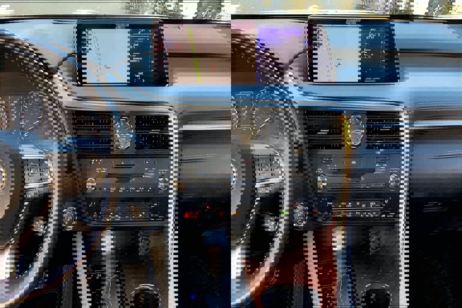 Used 2019 Lexus RX 350L w/ Premium Package image 6