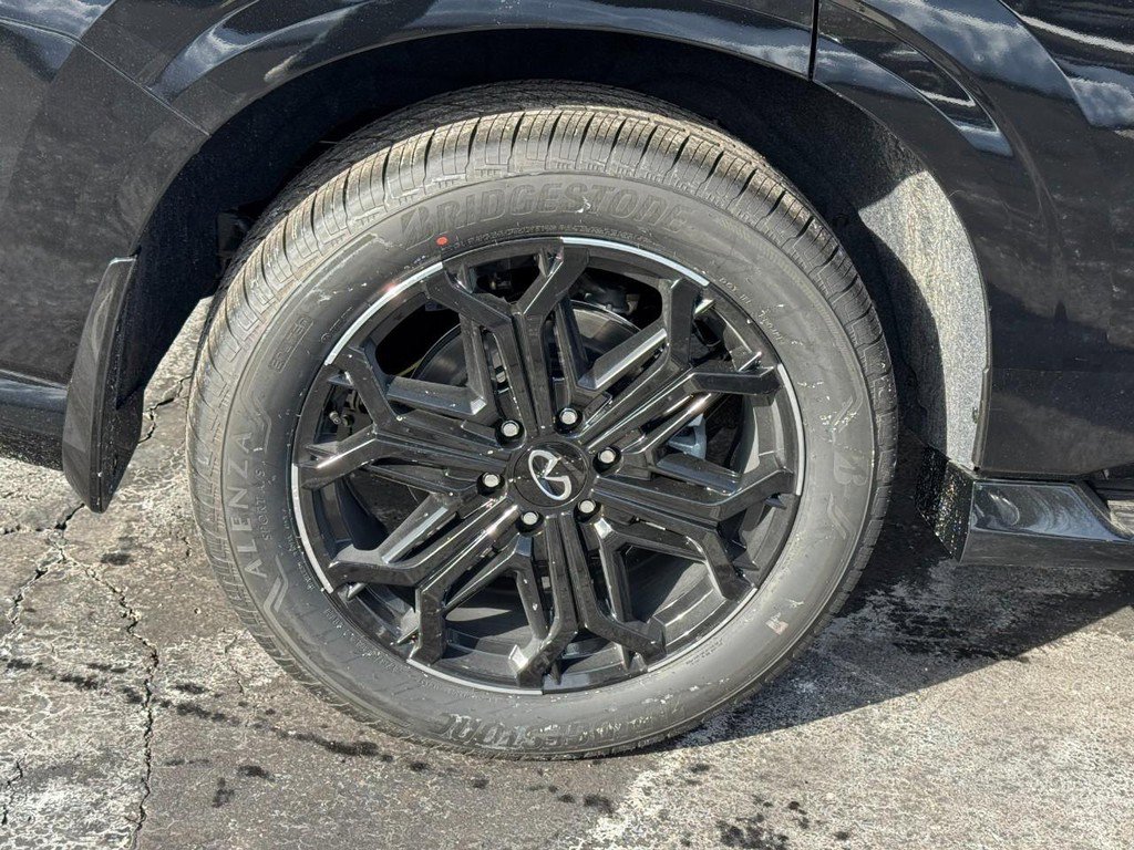 New 2026 INFINITI QX80 4WD image 4