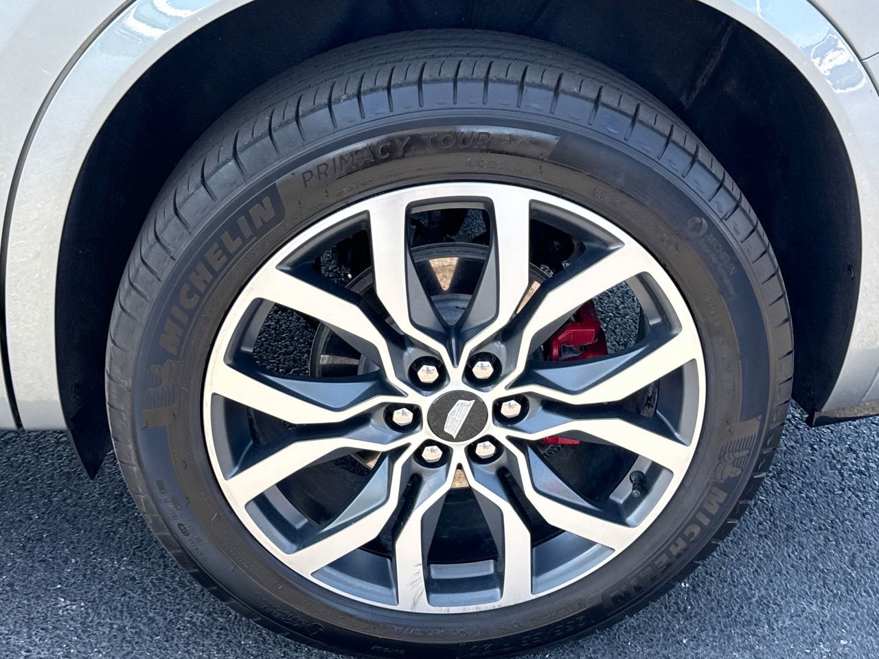 Used 2024 Cadillac XT6 Sport image 11