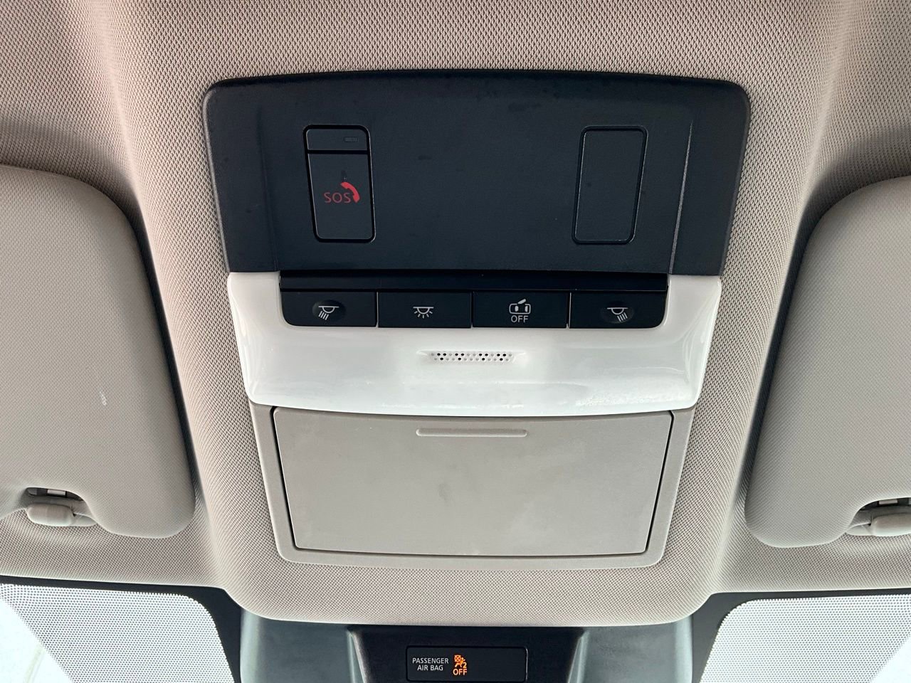 Used 2025 Nissan Rogue SV image 17