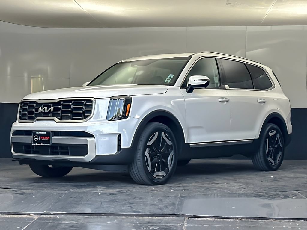 Used 2024 Kia Telluride S w/ S Sunroof Package FWD image 7