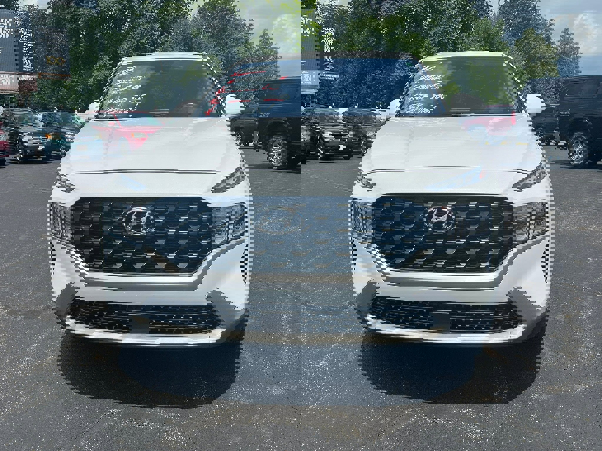 Used 2022 Hyundai Santa Fe SE image 4