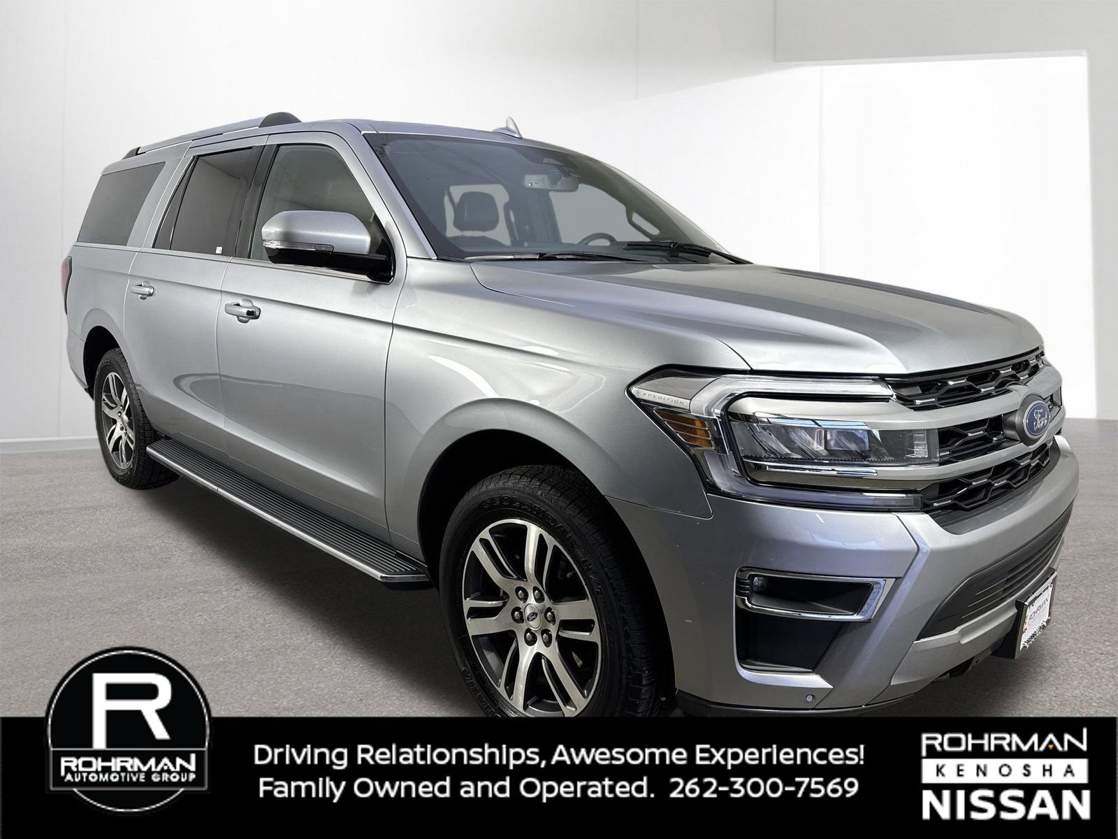 Used 2022 Ford Expedition Max Limited image 3