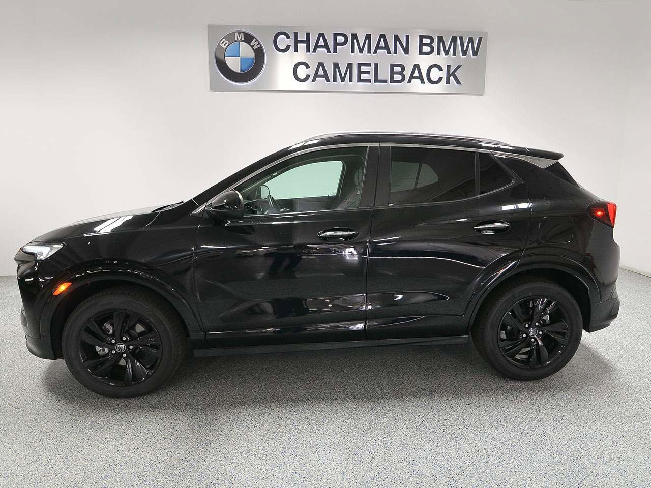 Used 2024 Buick Encore GX Sport Touring image 3