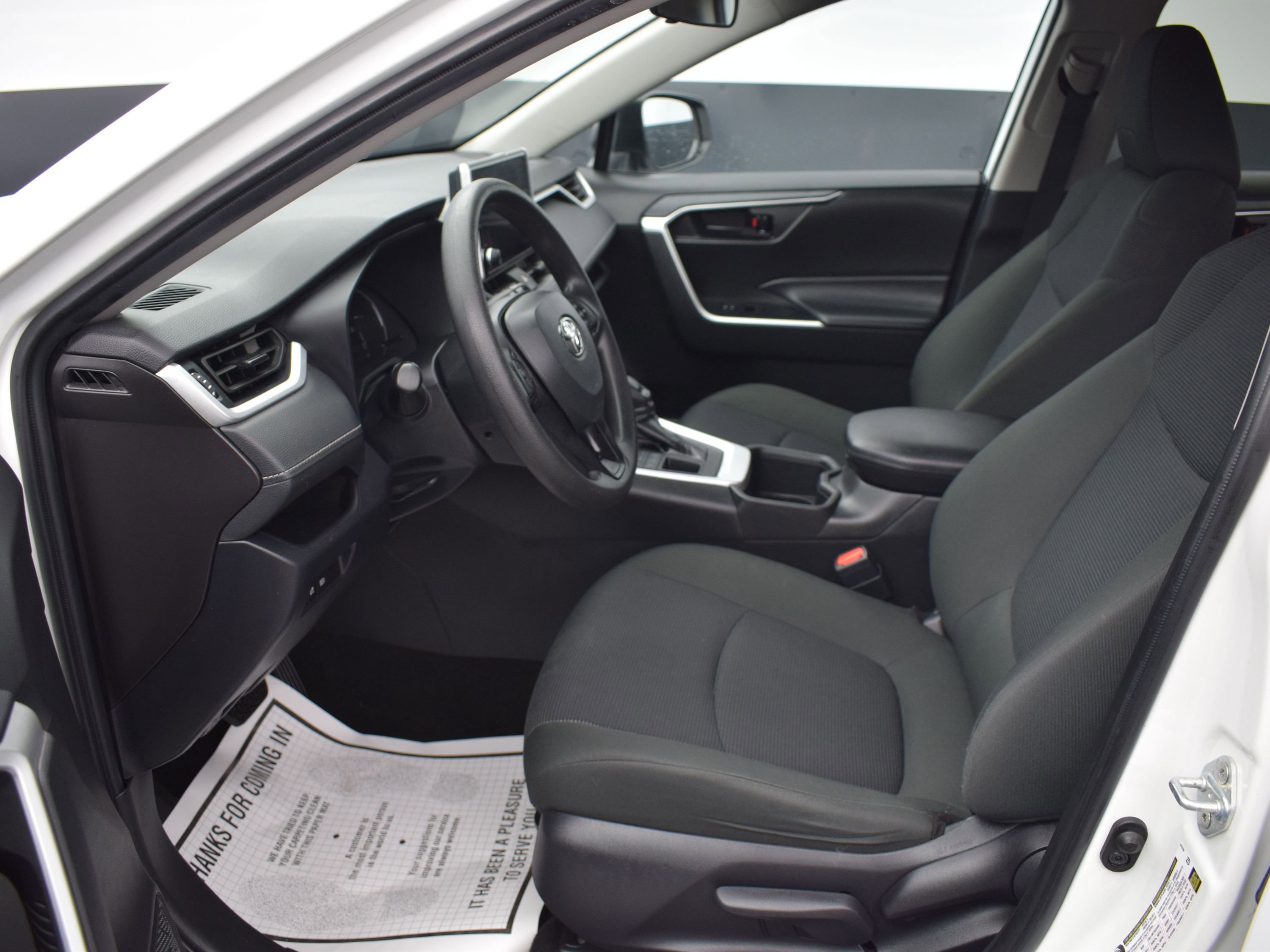 Used 2024 Toyota RAV4 LE image 13