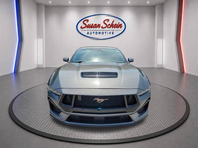 Used 2024 Ford Mustang GT Premium RWD image 2