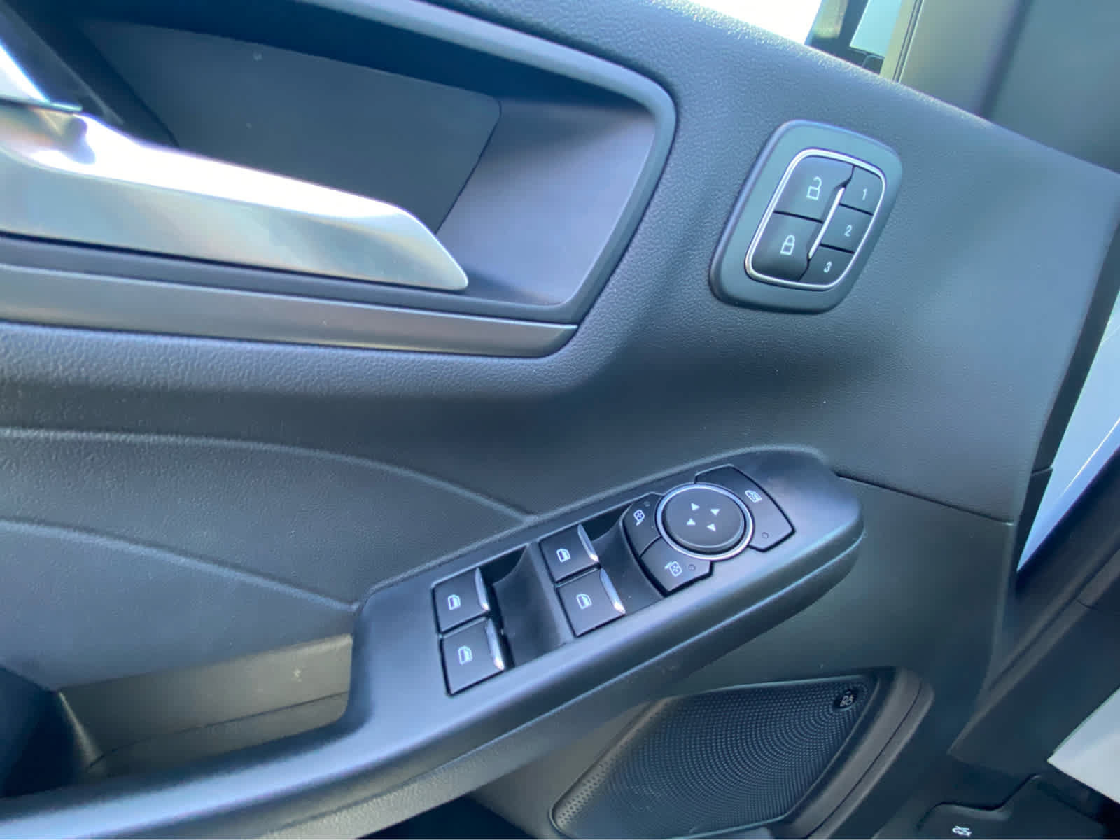 Used 2023 Ford Escape Active w/ Tech Pack #2 AWD/4WD image 23