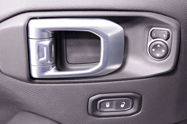 Used 2022 Jeep Gladiator Overland w/ Popular Equipment Package image 21