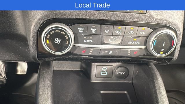 Used 2022 Ford Escape SE w/ Cold Weather Package image 26