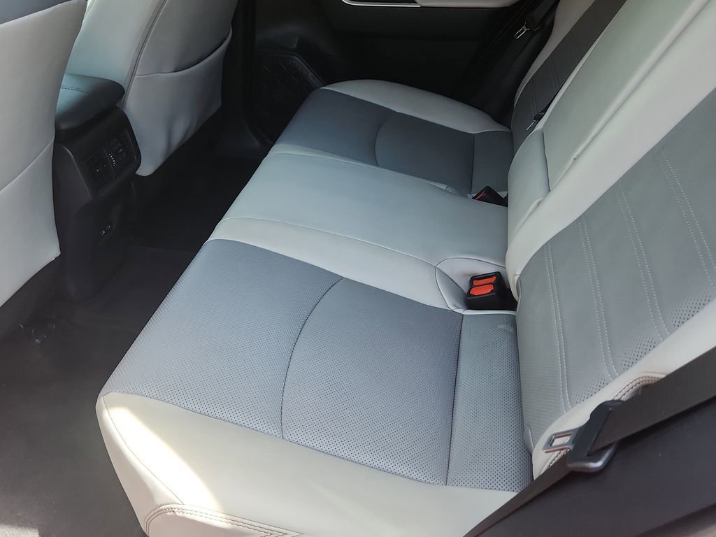 Used 2022 Toyota RAV4 Limited AWD/4WD image 9