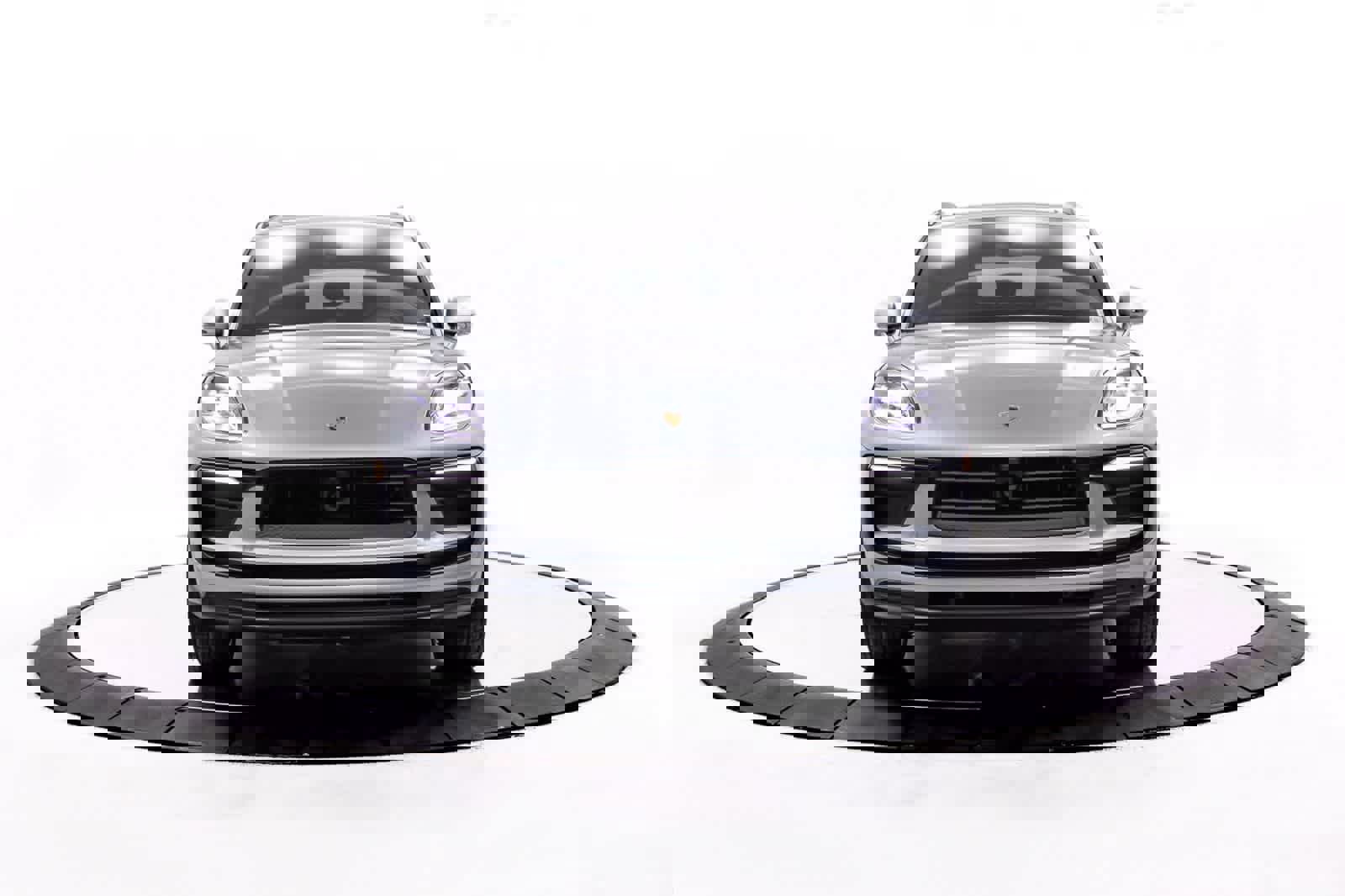 Certified 2026 Porsche Macan image 10