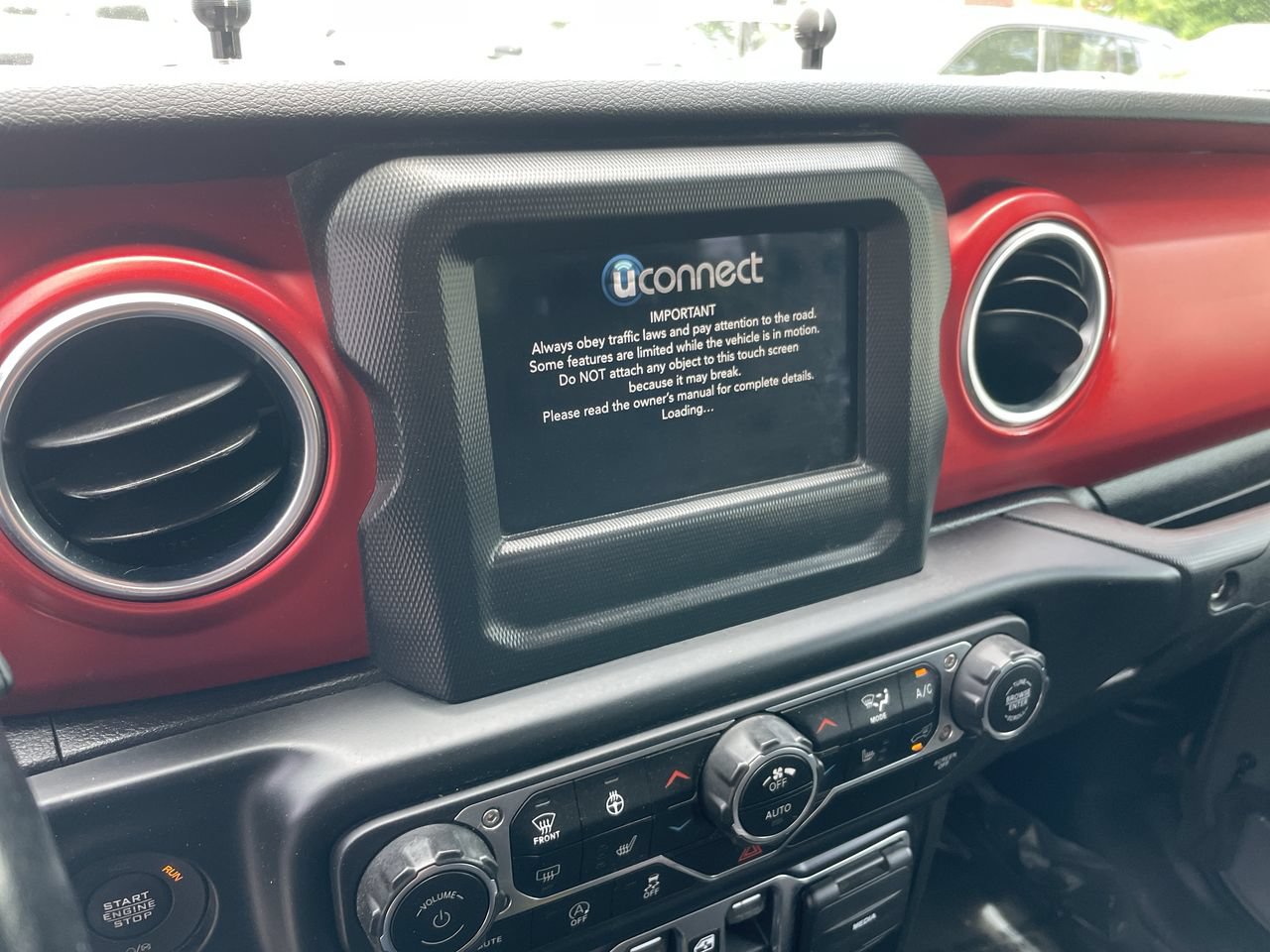 Used 2021 Jeep Gladiator Rubicon w/ Cold Weather Group AWD/4WD image 16