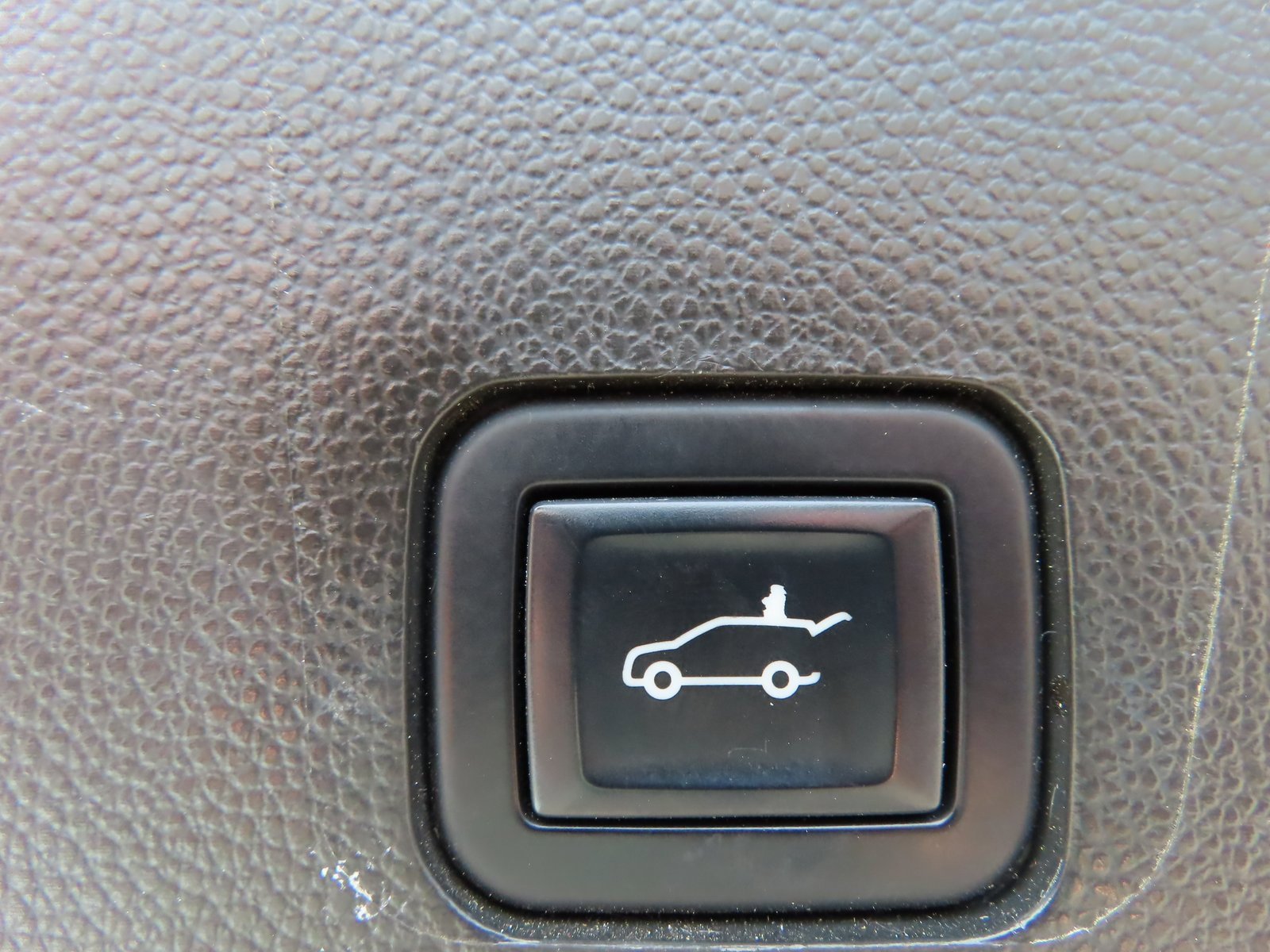 Used 2022 Chevrolet Traverse LT image 38