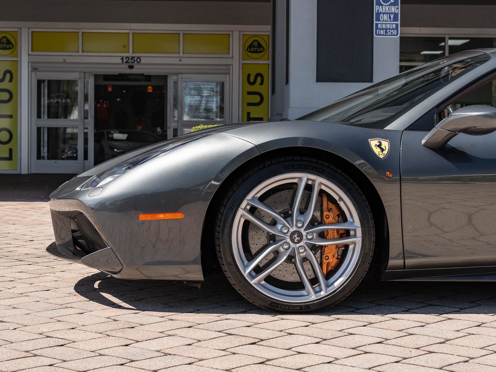 Used 2018 Ferrari 488 Spider image 37