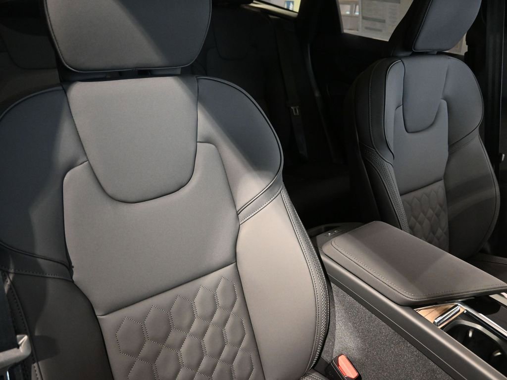 New 2026 Volvo XC60 B5 Plus w/ Protection Package Premier image 13