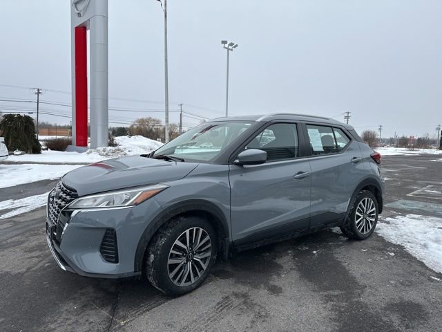 Certified 2022 Nissan Kicks SV image 3