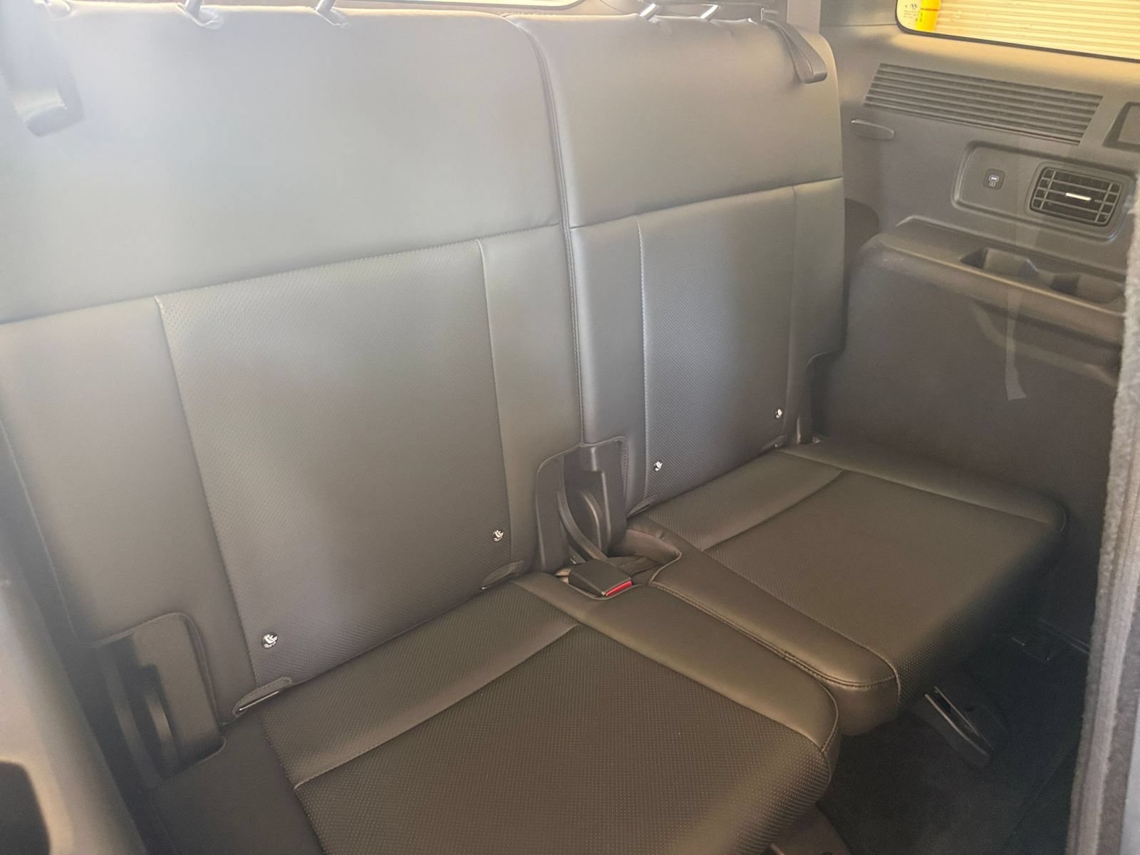 Used 2026 Hyundai Santa Fe SEL FWD image 29