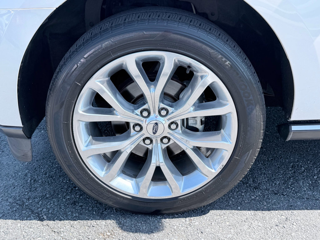Used 2018 Ford Expedition Max Limited w/ Equipment Group 301A RWD image 35