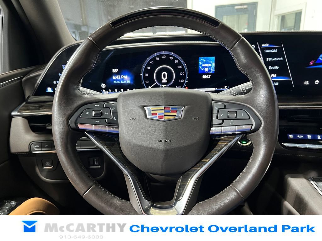 Used 2022 Cadillac Escalade Premium Luxury image 12