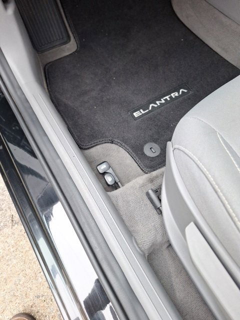 Used 2023 Hyundai Elantra SEL w/ Convenience Package image 16