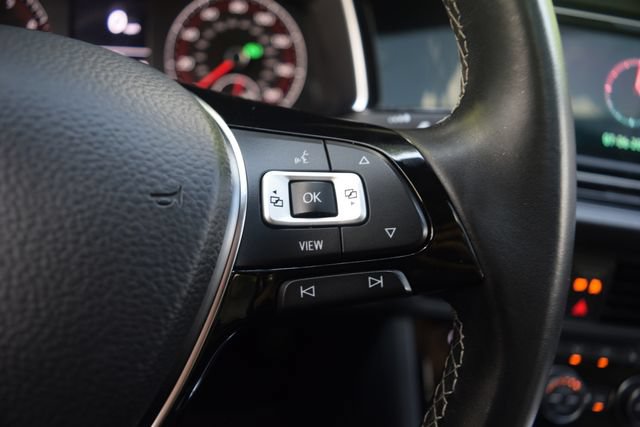 Used 2020 Volkswagen Jetta R-Line FWD image 5