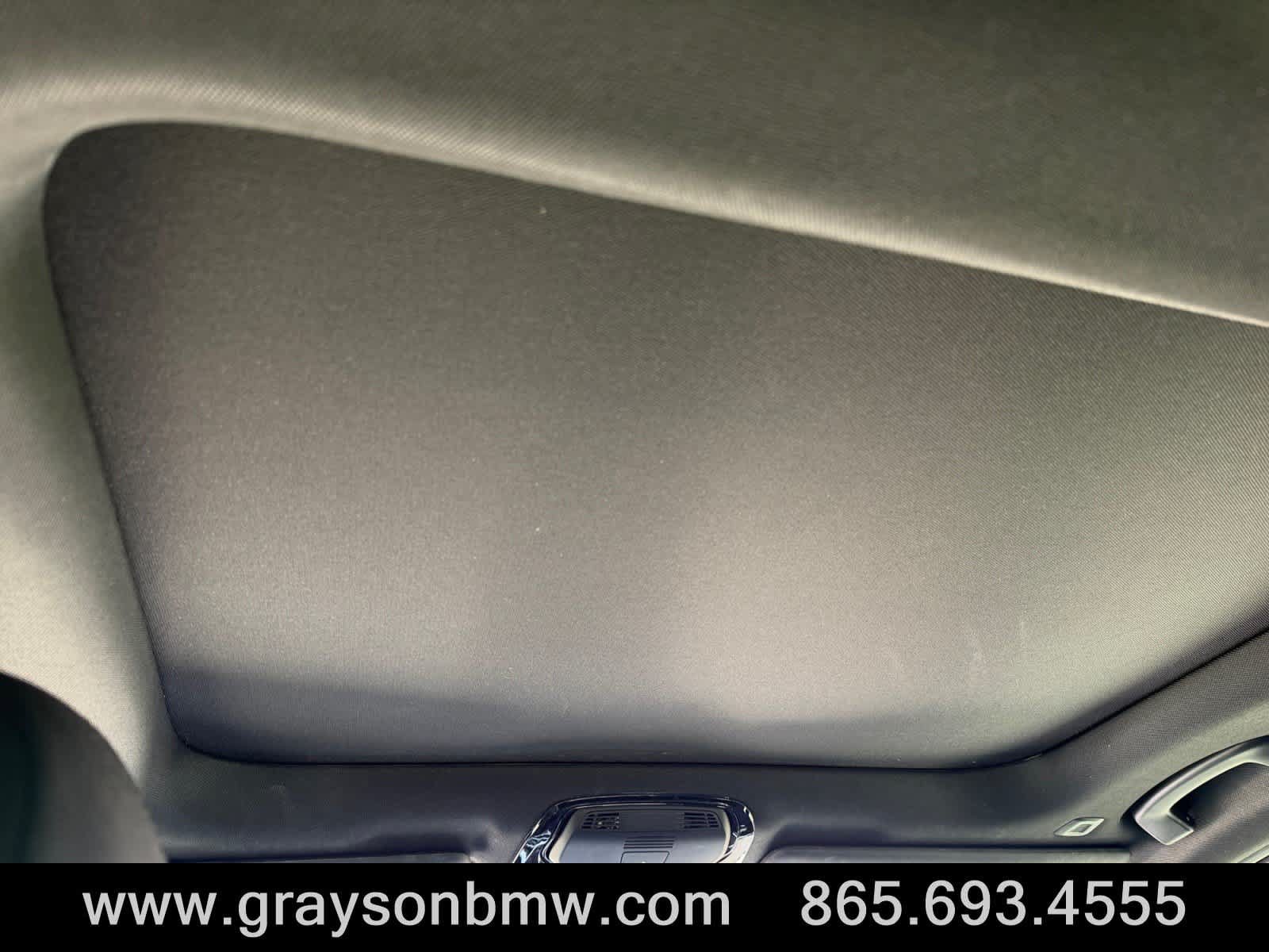 Used 2021 BMW 330i Sedan w/ M Sport Package RWD image 17