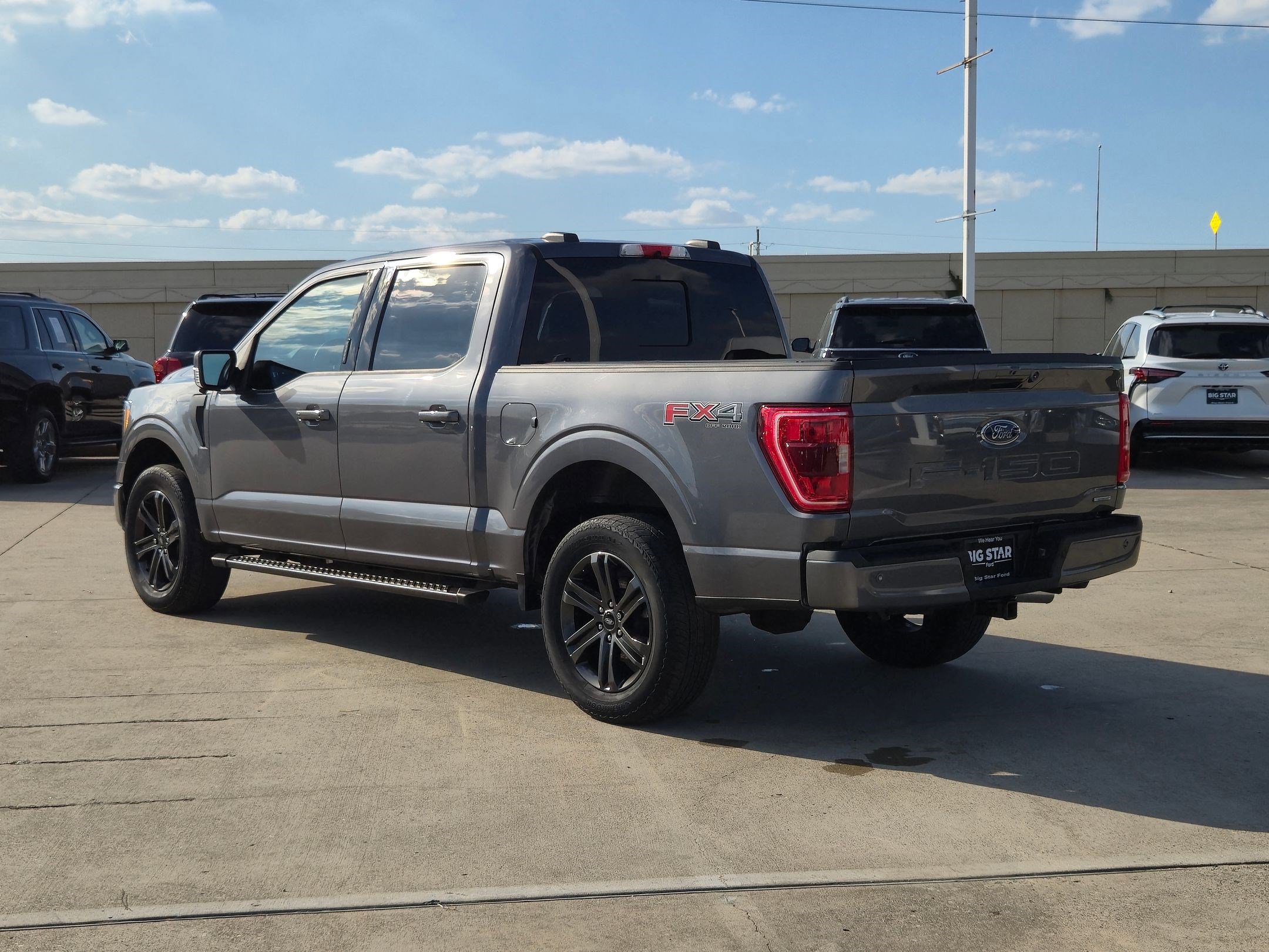 Used 2022 Ford F150 XLT w/ Equipment Group 302A High image 6