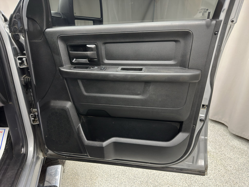Used 2023 RAM 2500 Tradesman AWD/4WD image 17
