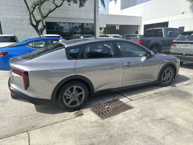 Used 2025 Kia K4 FWD image 16