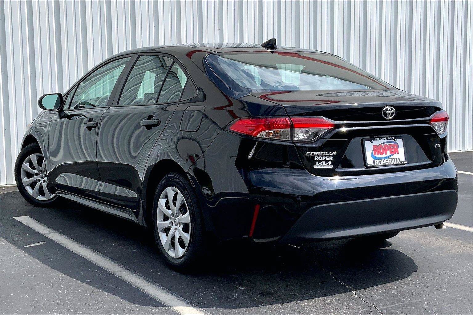 Used 2024 Toyota Corolla LE FWD image 10