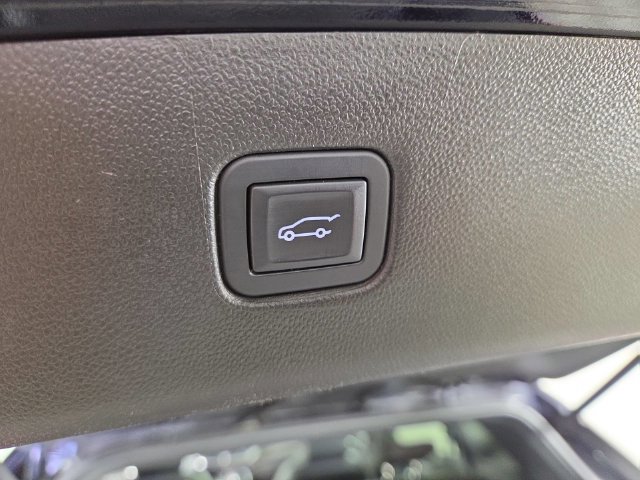 Used 2020 Chevrolet Blazer Premier w/ Driver Confidence II Package AWD/4WD image 34
