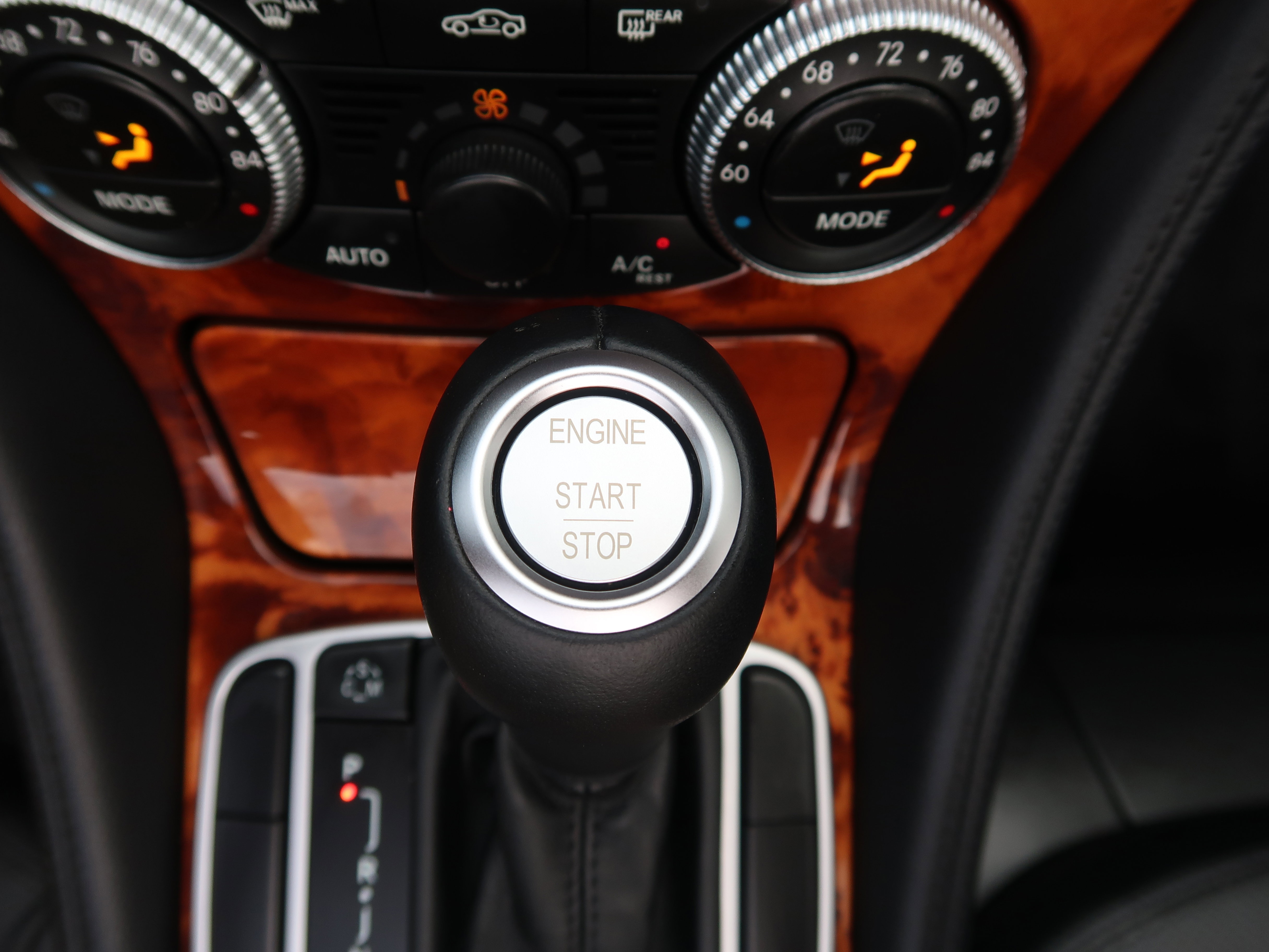 Used 2011 Mercedes-Benz SL 550 image 20