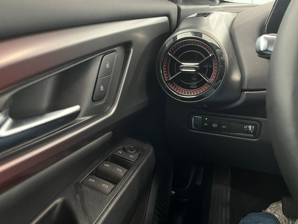 Certified 2024 Chevrolet Equinox EV RS image 20