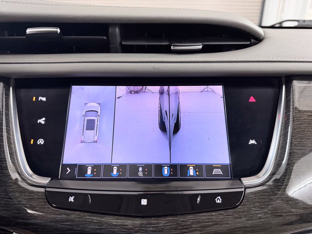 Used 2020 Cadillac XT6 Premium Luxury FWD image 23