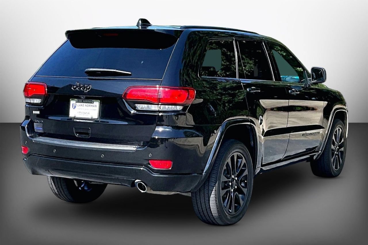 Certified 2020 Jeep Grand Cherokee Altitude AWD/4WD image 8