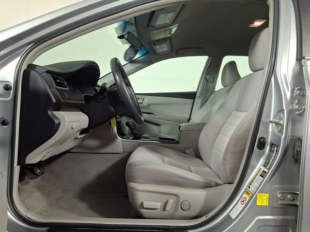 Used 2015 Toyota Camry LE FWD image 15