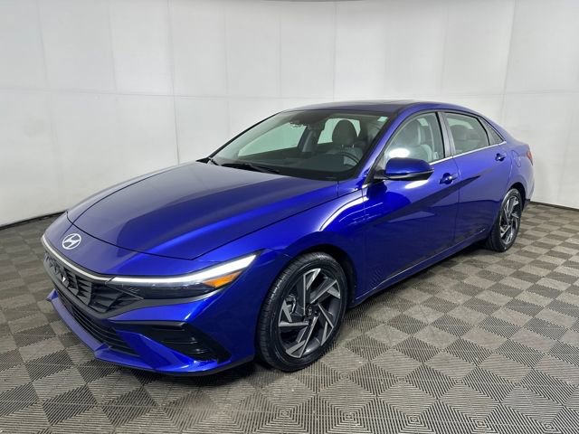 Certified 2025 Hyundai Elantra Limited image 35