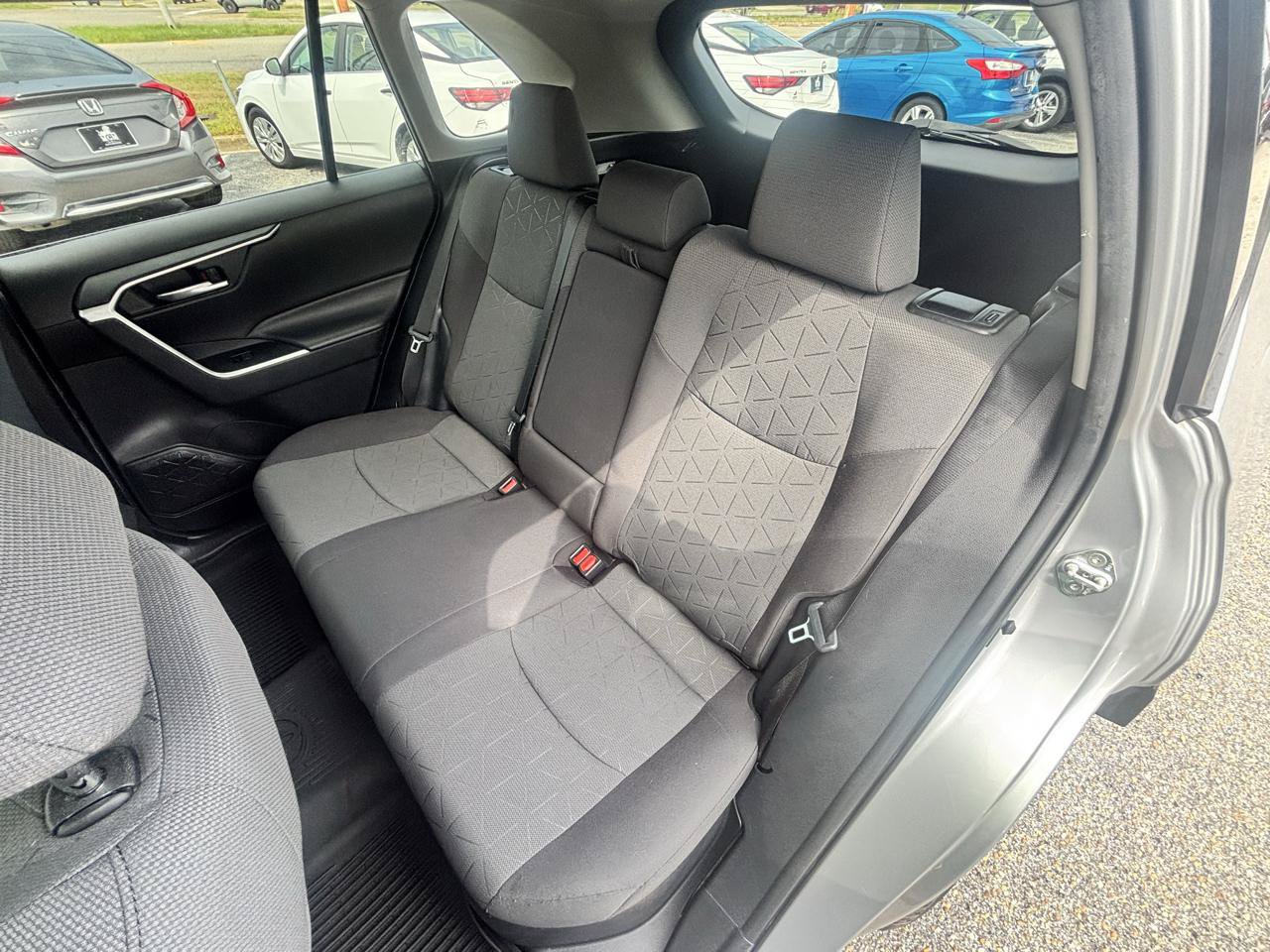 Used 2020 Toyota RAV4 XLE AWD/4WD image 52