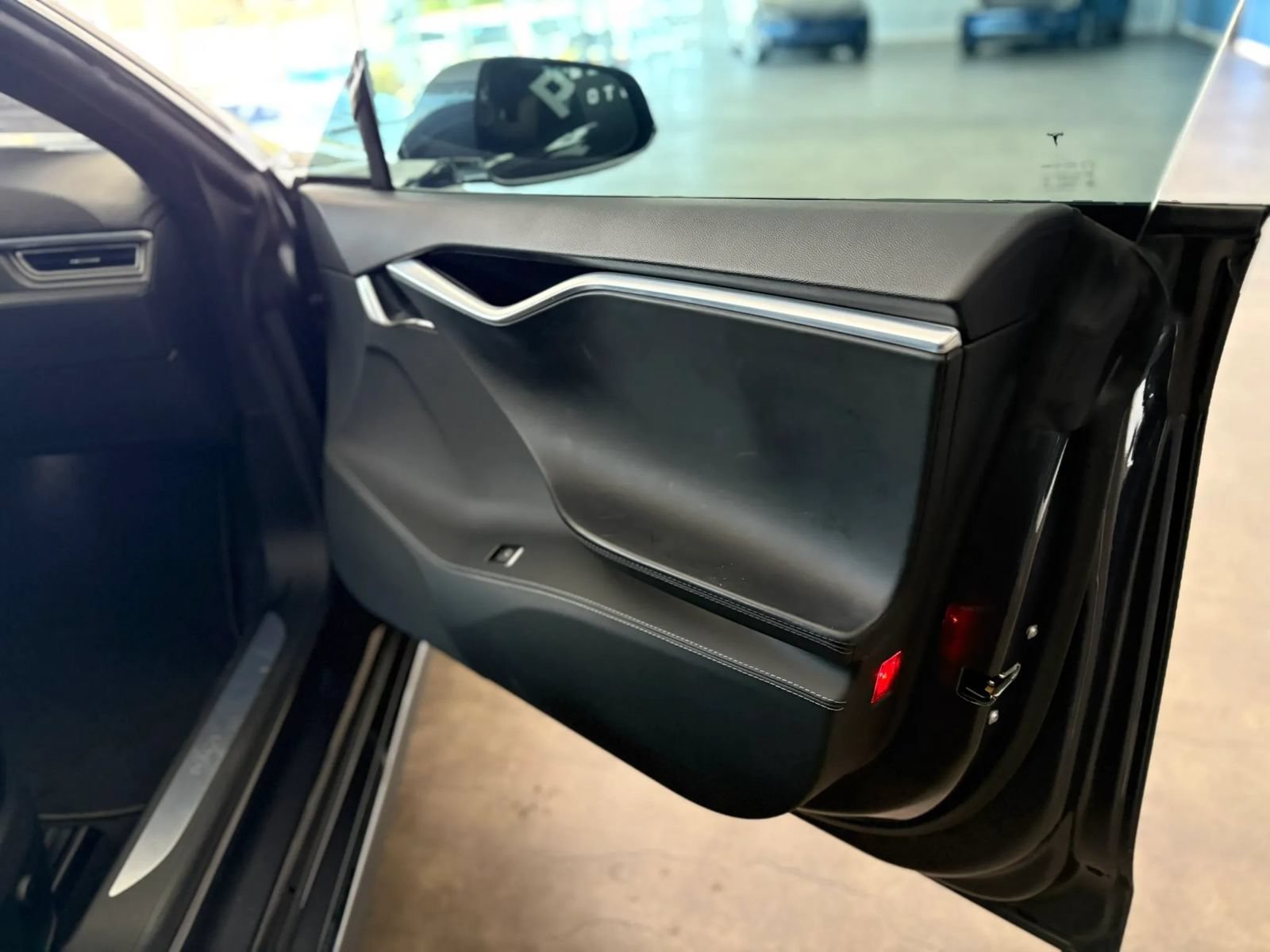 Used 2015 Tesla Model S 85D AWD/4WD image 12