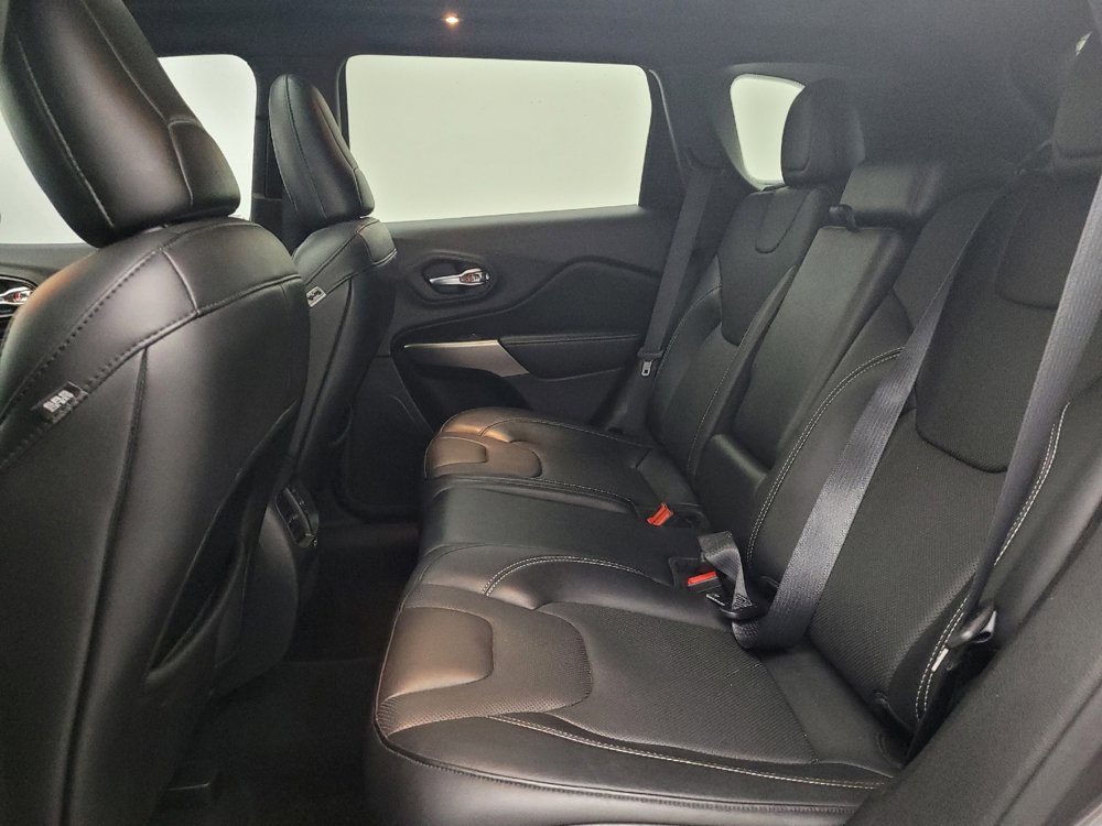 Used 2021 Jeep Cherokee Latitude Lux 80th Anniv w/ Quick Order Package 26U 80TH FWD image 18