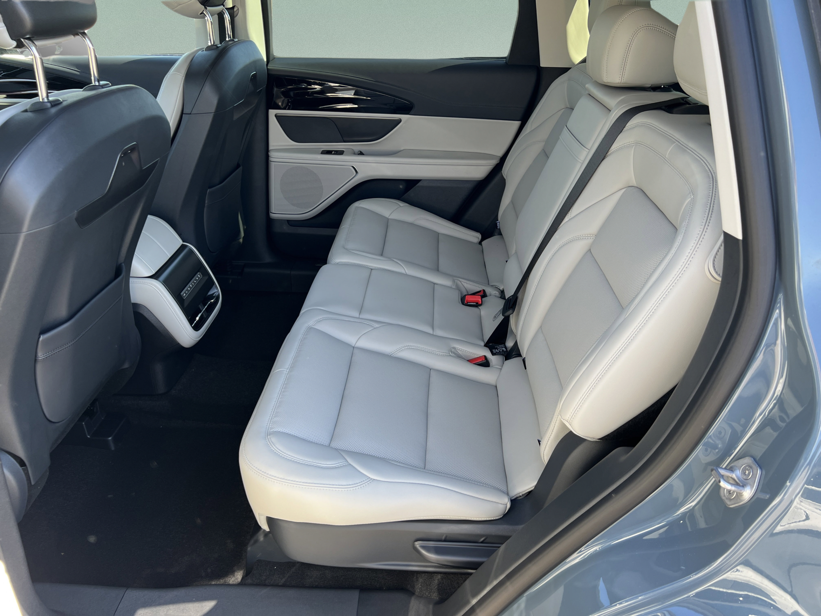 New 2026 Lincoln Nautilus Premier AWD/4WD image 24