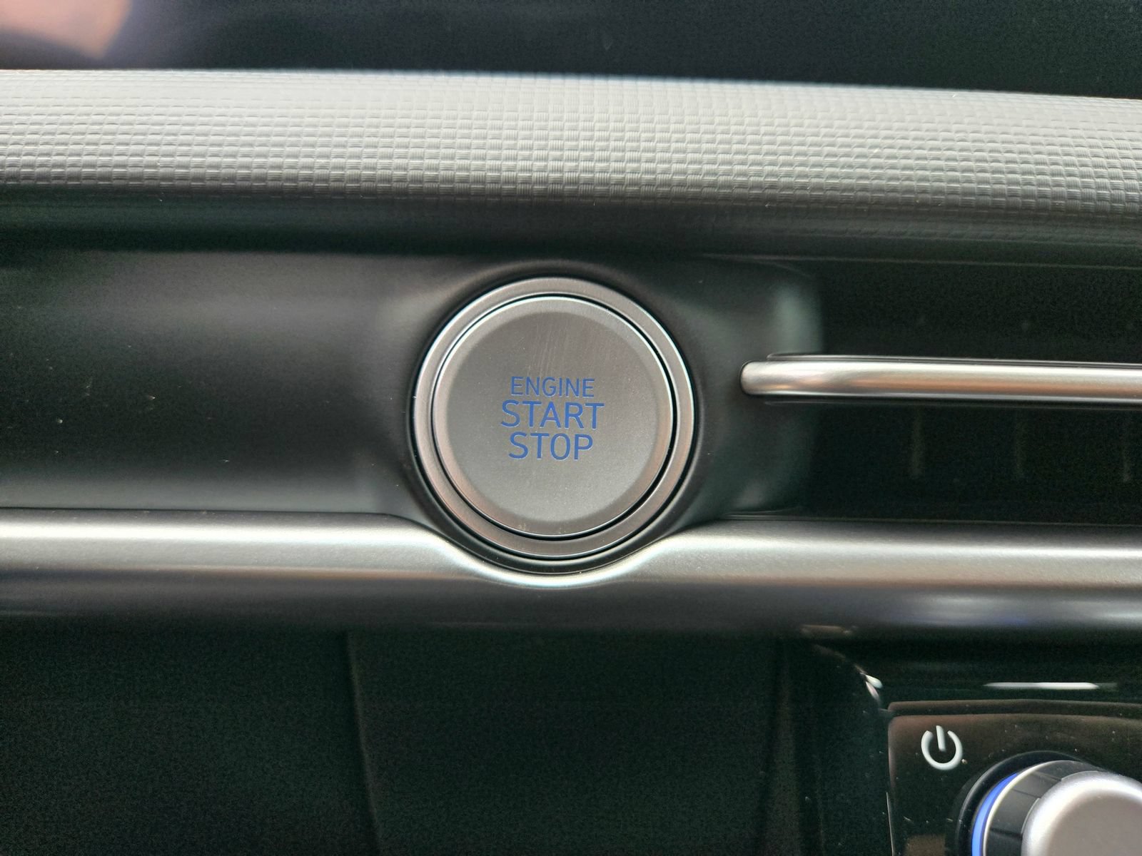 New 2027 Hyundai Santa Cruz SE FWD image 15