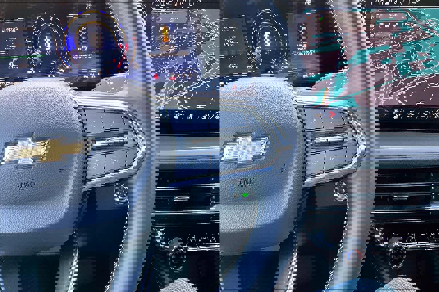 Certified 2025 Chevrolet Traverse LT image 23