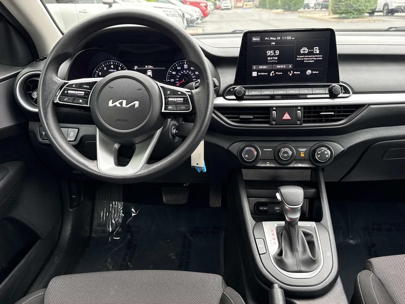 Used 2023 Kia Forte LXS w/ LXS Technology Package FWD image 8