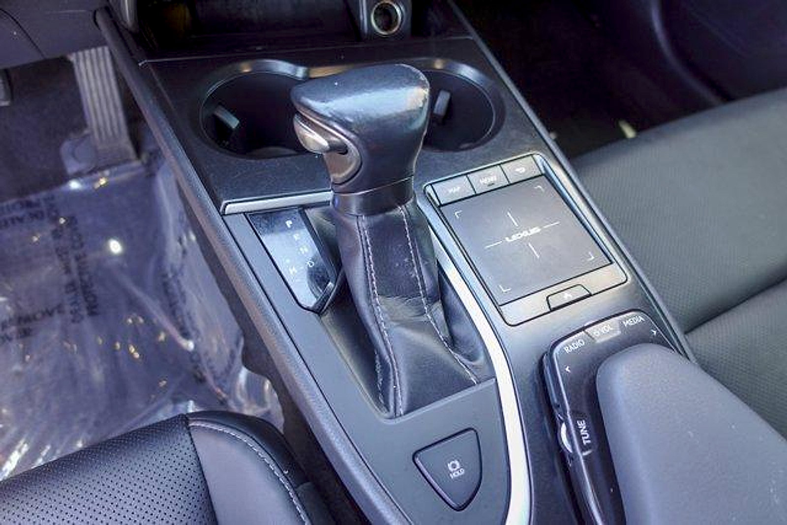 Used 2019 Lexus UX 200 w/ Premium Package FWD image 22
