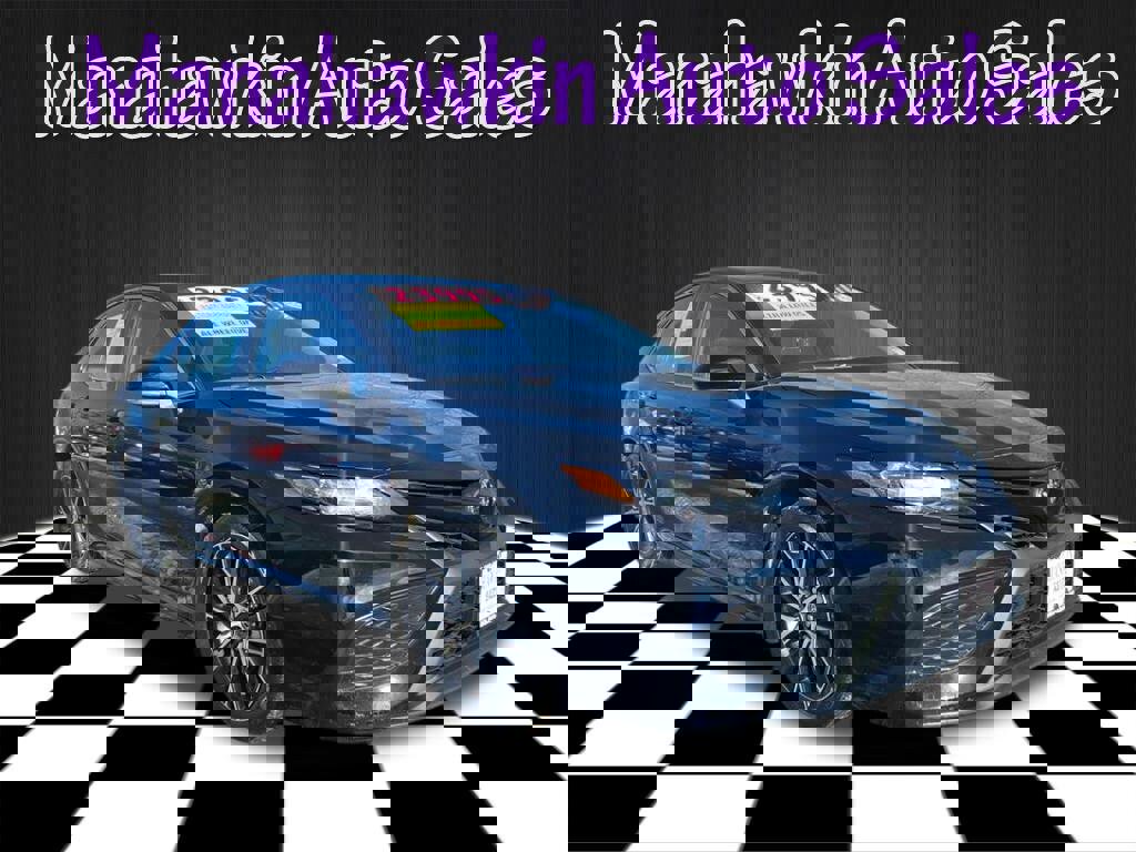 Used 2023 Toyota Camry SE