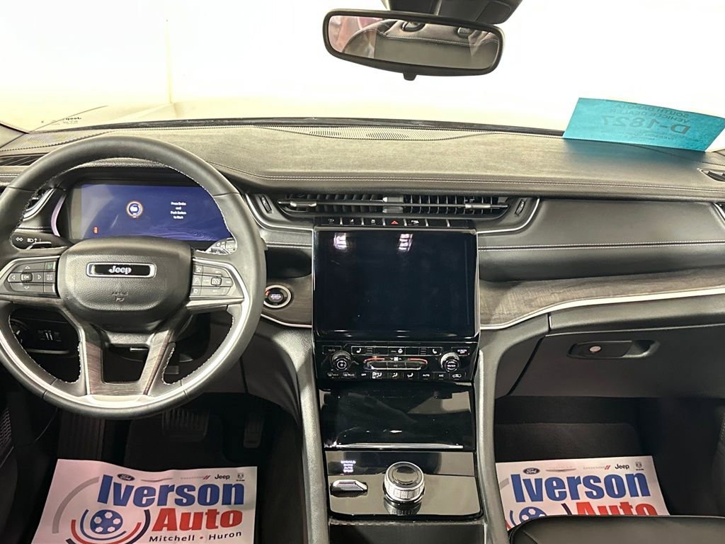 Used 2024 Jeep Grand Cherokee L Limited w/ Trailer Tow Package image 31