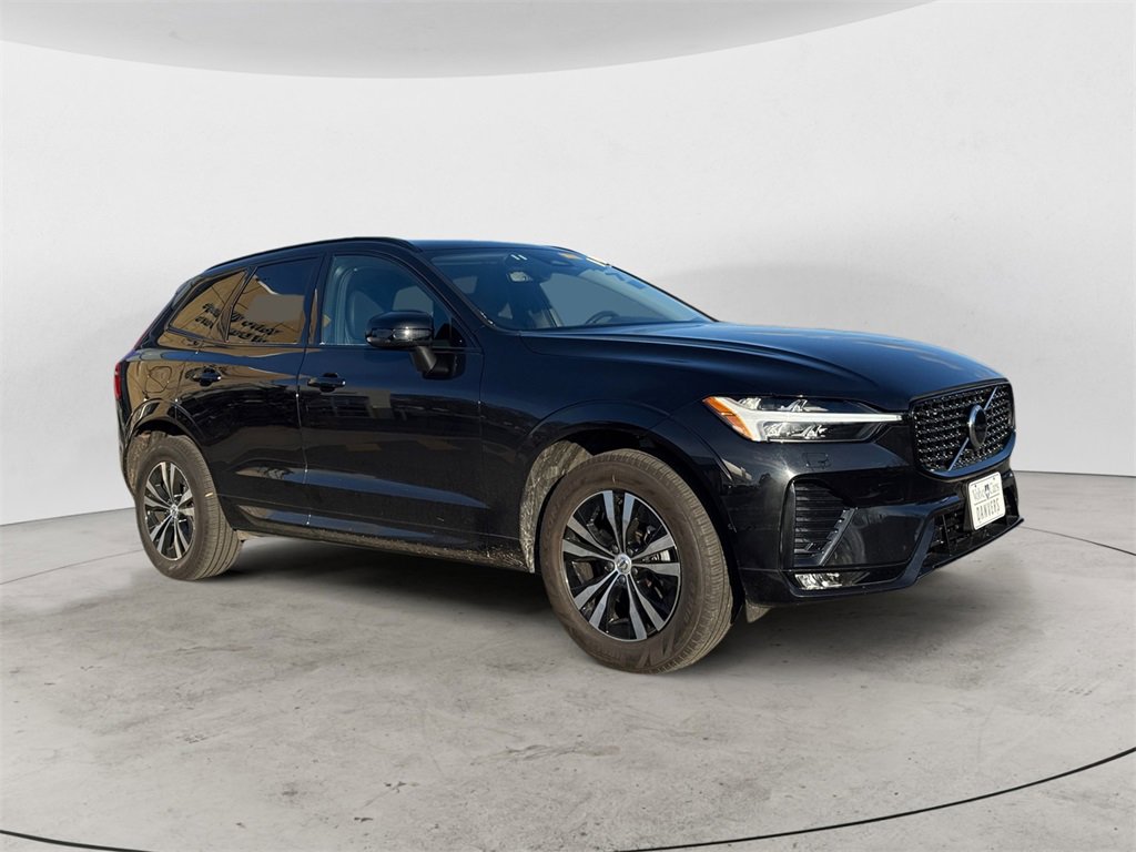 Certified 2025 Volvo XC60 B5 Core image 26
